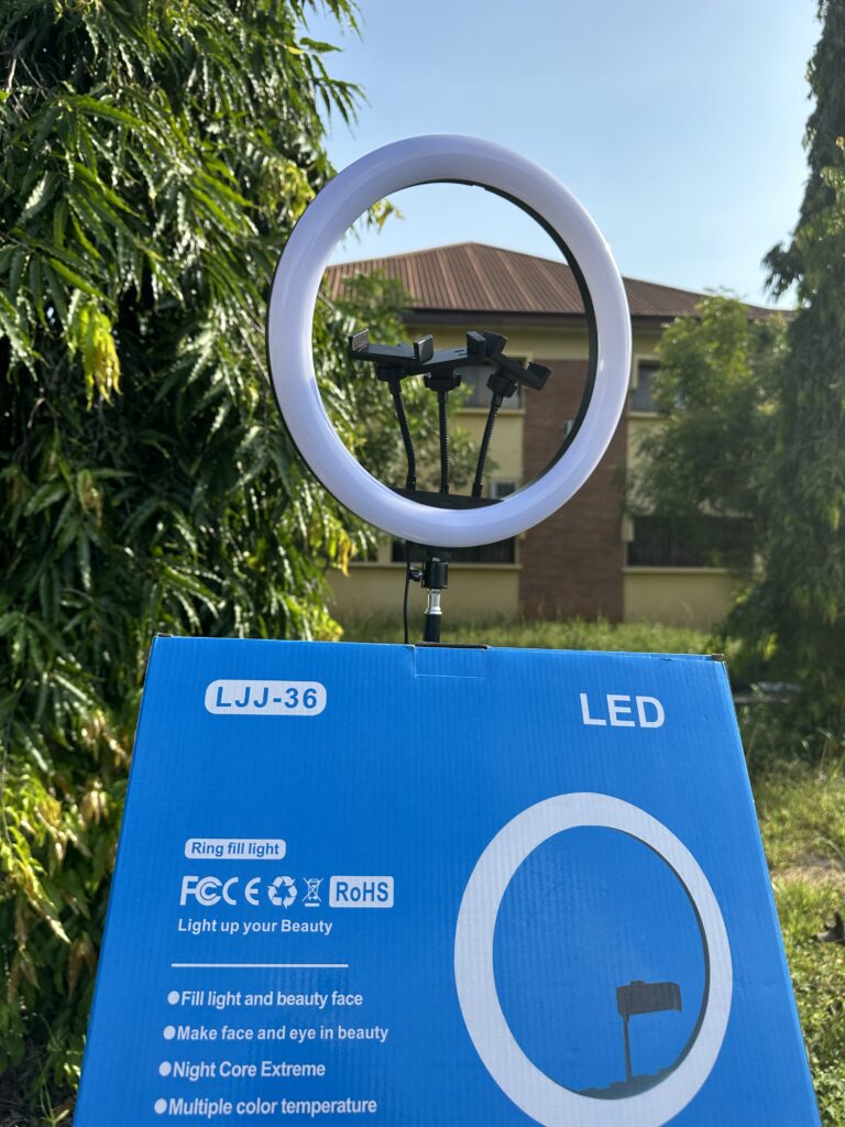 14 INCHES RINGLIGHT