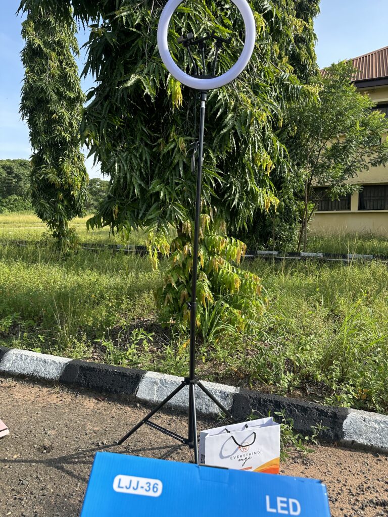 14 INCHES RINGLIGHT - Image 2