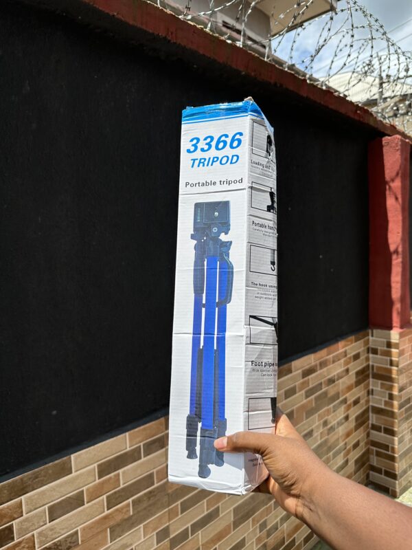 5FT TRIPOD STAND - Image 3