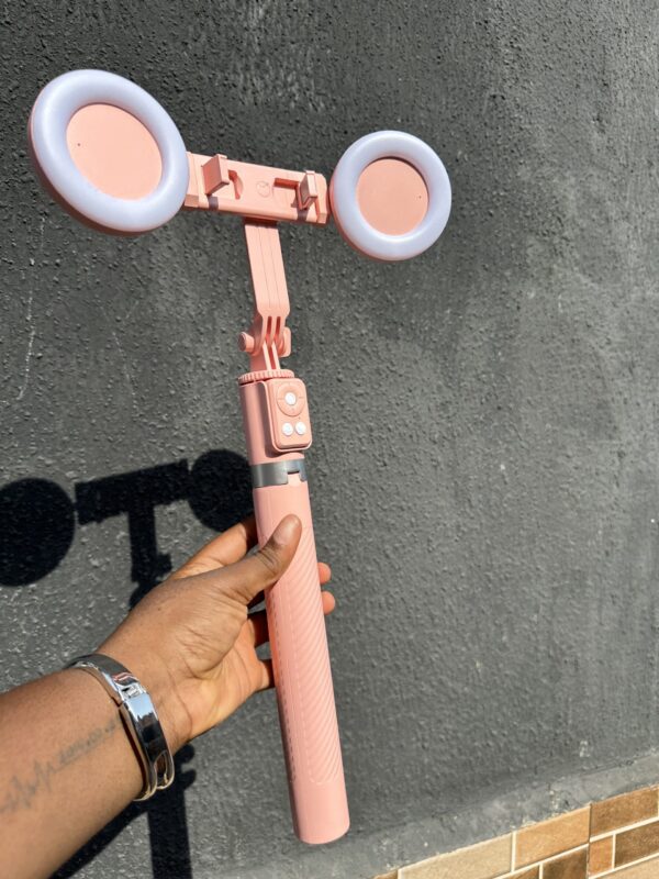 5FT SELFIE STICK/TRIPOD WITH TWO RINGLIGHT