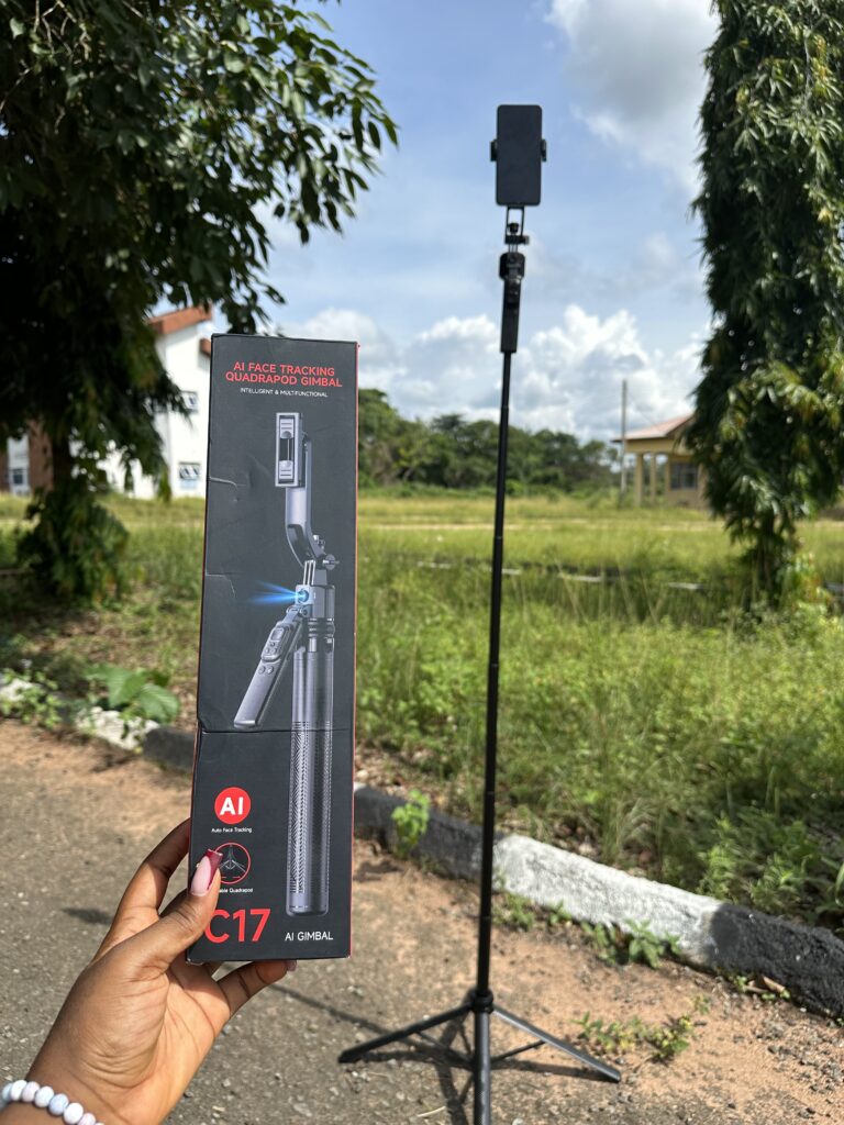 C17 AI FACE TRACKING TRIPOD - Image 2