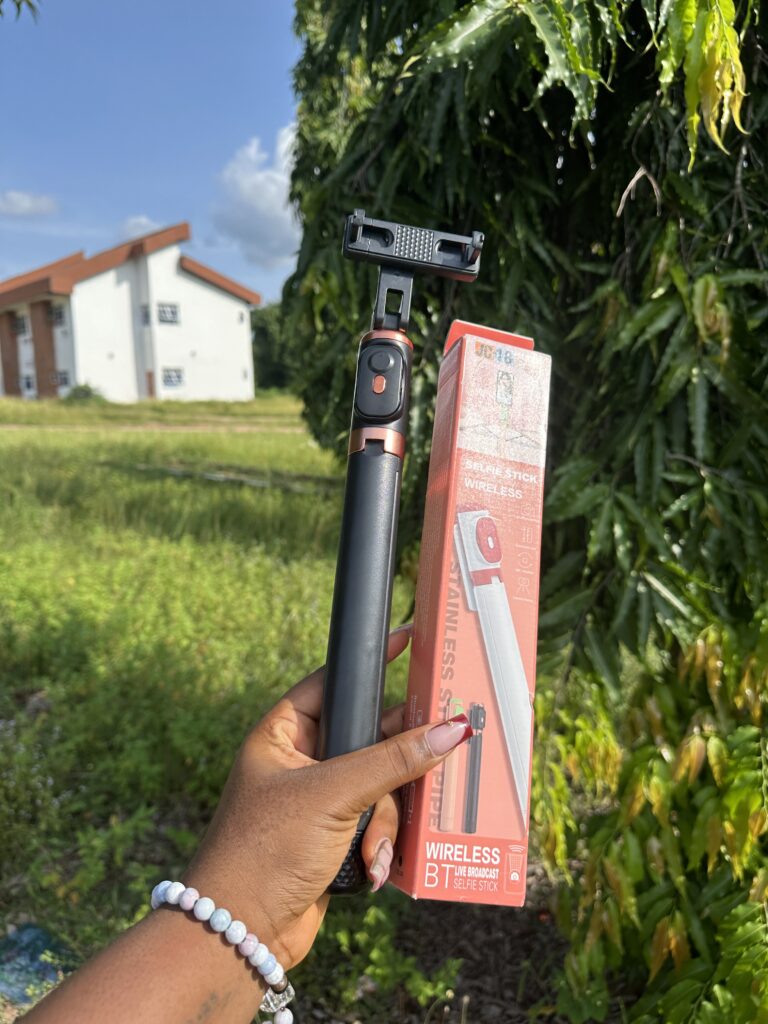 JC-18 SELFIE STICK/TRIPOD 5.5FT LONG - Image 4