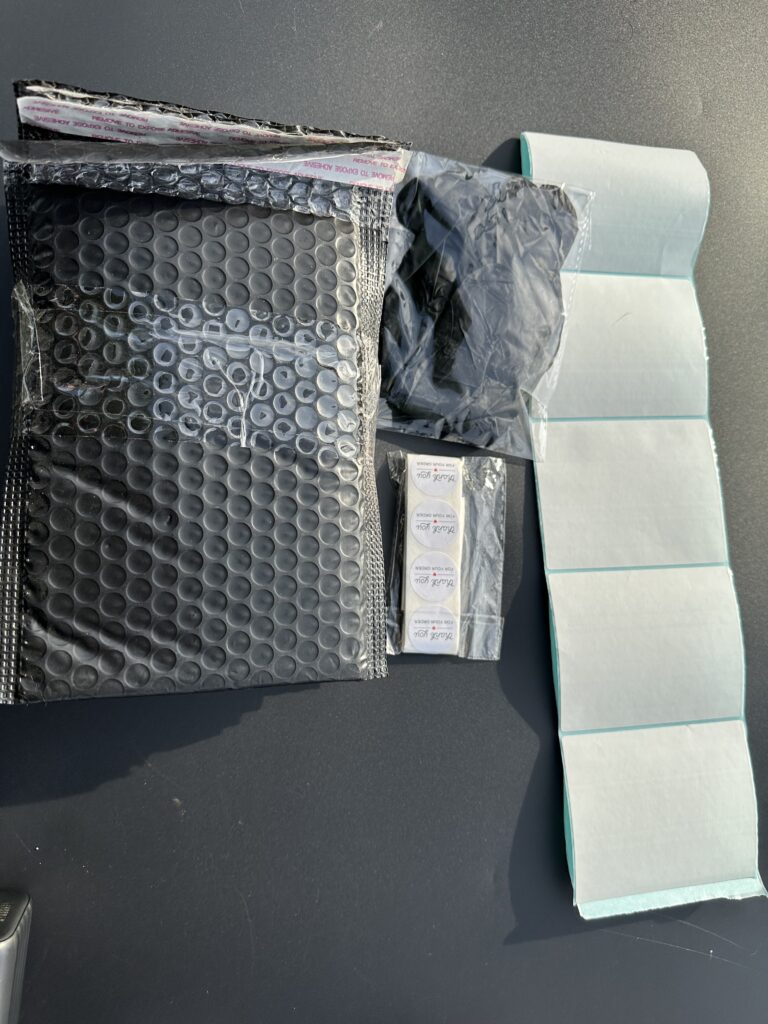 BUBBLE MAILER PACKAGING COMBO - Image 2