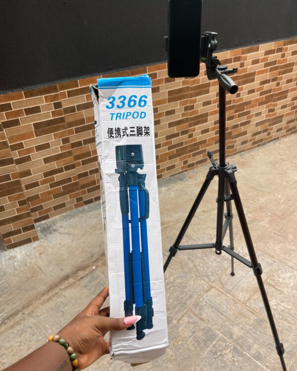 5FT TRIPOD STAND