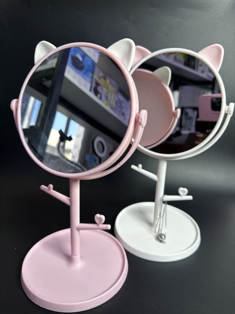 TABLE TOP MIRROR WITH LIGHT