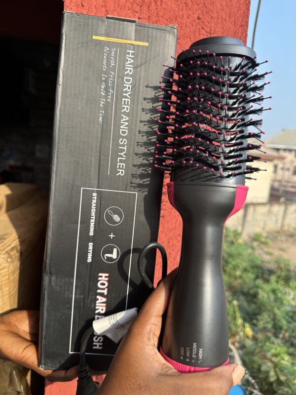 HOT HAIR BRUSH