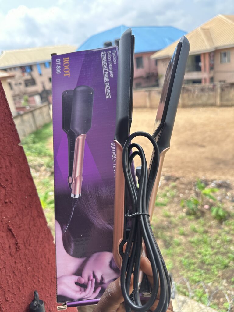 MEDIUM HAIR STRAIGHTENER
