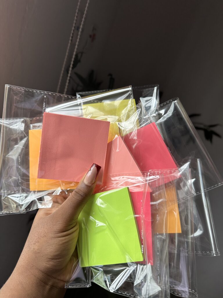 SHAPE STICKY NOTE