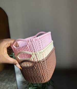 WOVEN BASKET
