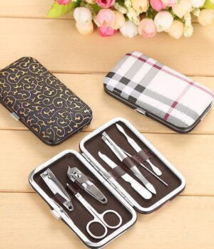 MANICURE & PEDICURE SET