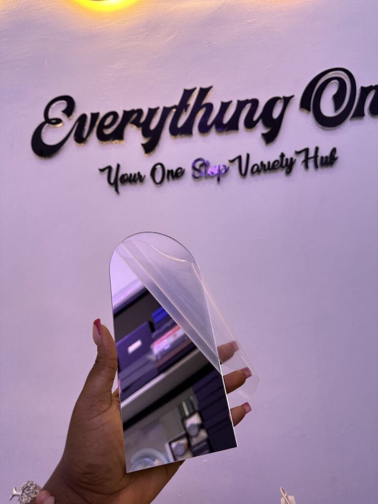 ACRYLIC MIRROR PROPS - Image 7