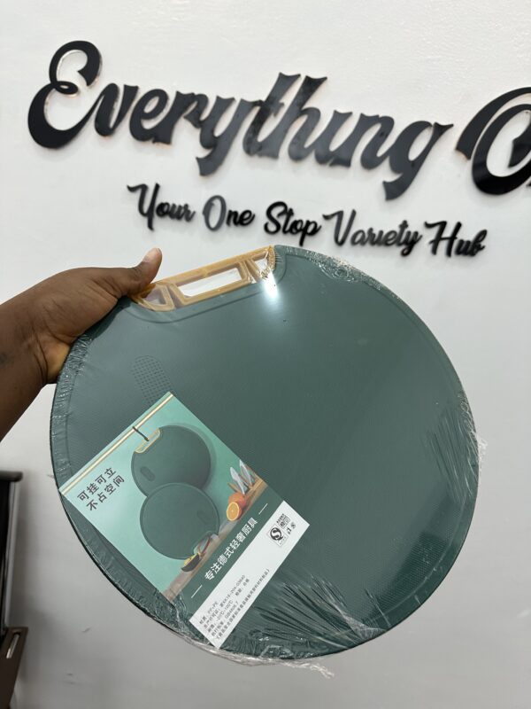 CHOPPING BOARD