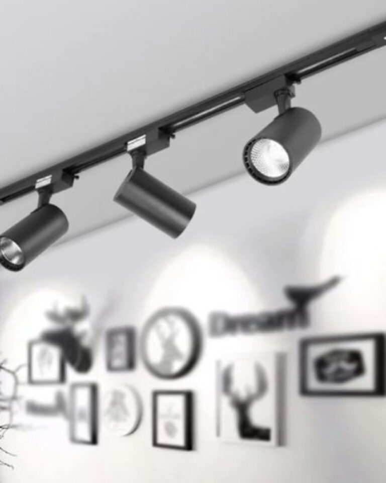40 WATTS 3 IN 1 TRACK LIGHT