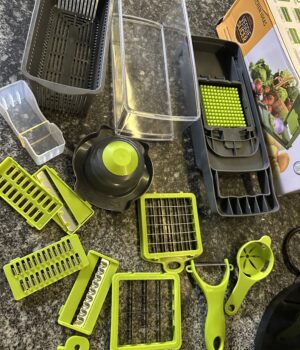 VEGETABLE CHOPPER