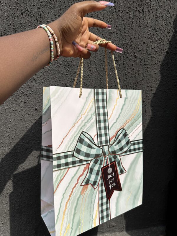 PAPER GIFT BAG