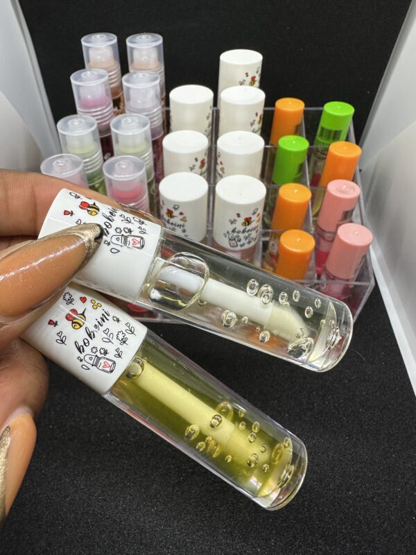 LIP GLOSS