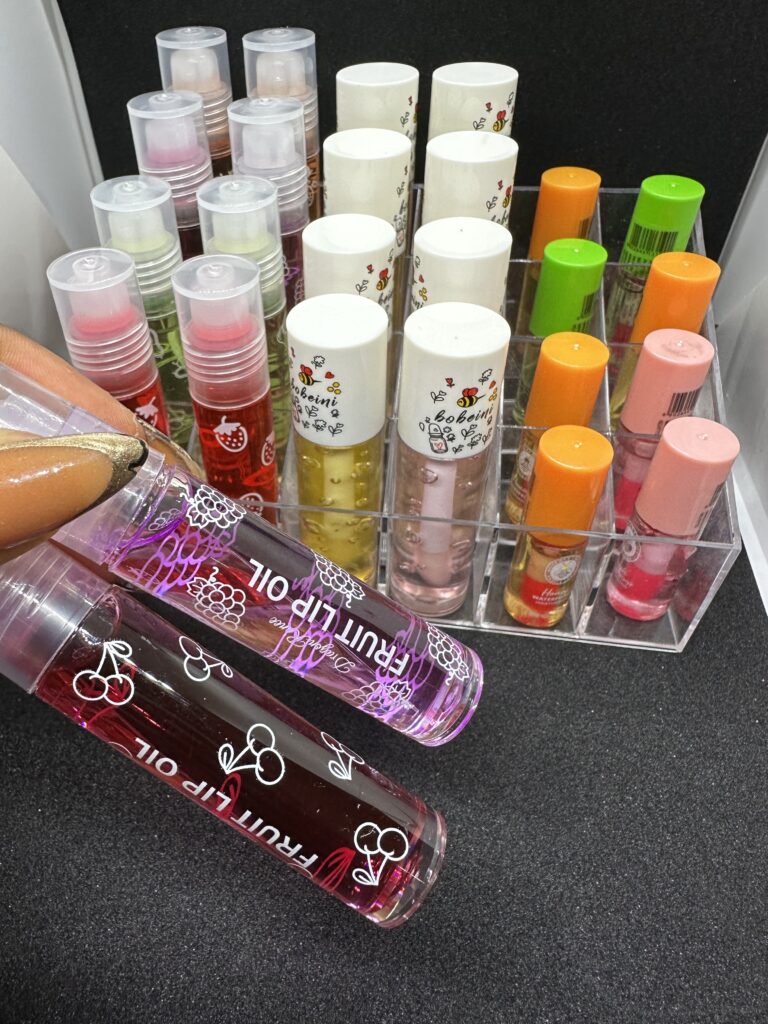 FRUITY SCENT LIP OIL