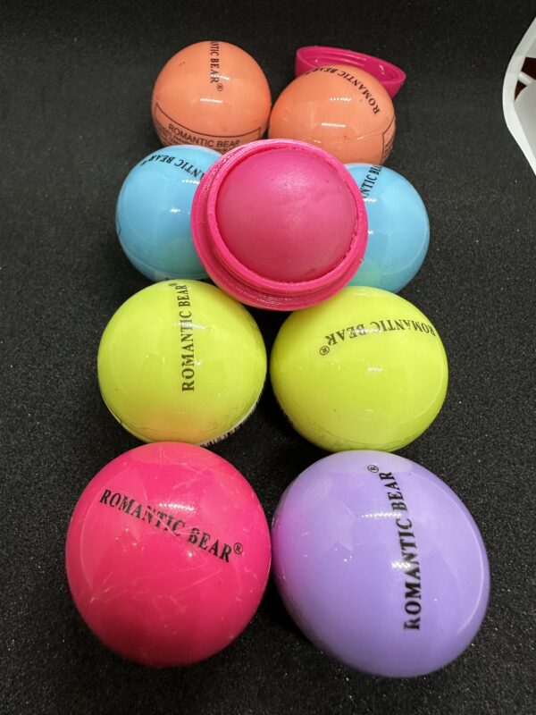 MOISTORIZING LIP BALM