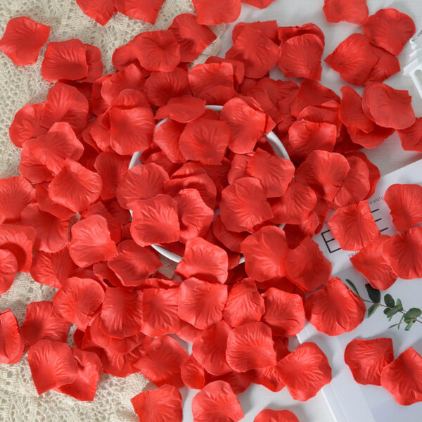 100 ROSE FLOWER PETALS