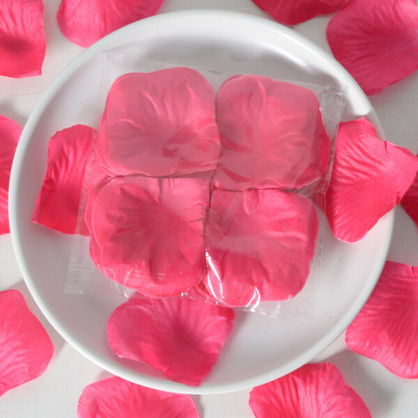 100 ROSE FLOWER PETALS - Image 27
