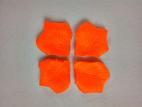 100 ROSE FLOWER PETALS - Image 8