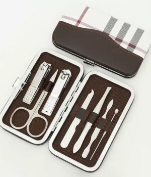 MANICURE SET