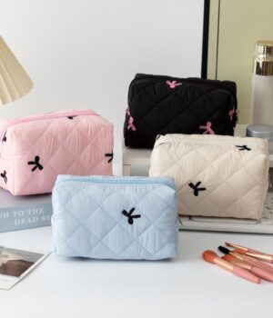 MAKEUP STORAGE BAG