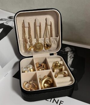MINI JEWELRY RACK