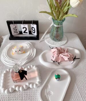 GYPSUM TRAY DECOR