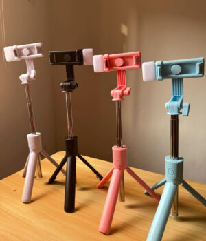 SELFIE STICK/TABLE TOP TRIPOD STAND A